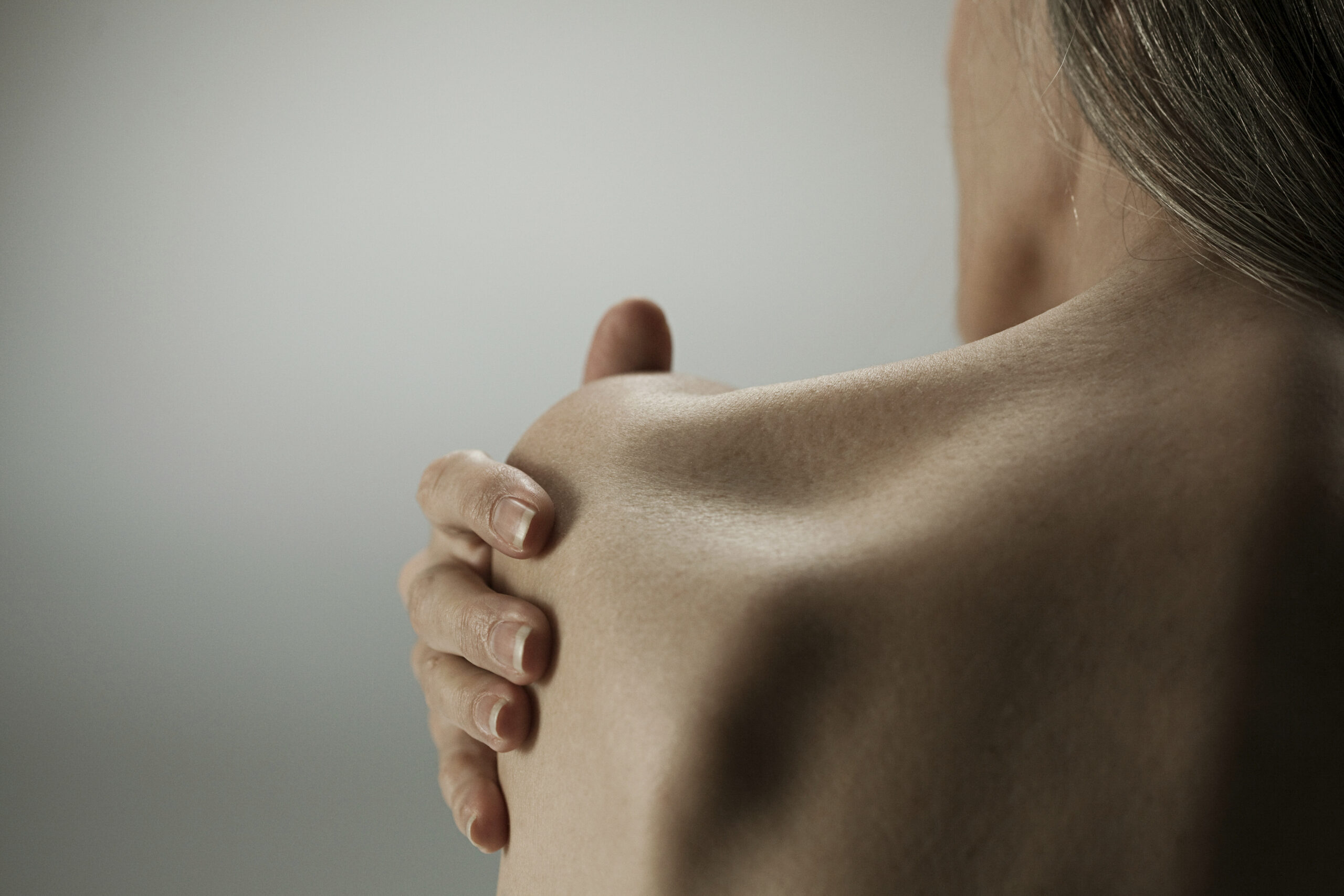 Kürek Kemiği Ağrısı: Nedenleri ve Tedavi Yöntemleri