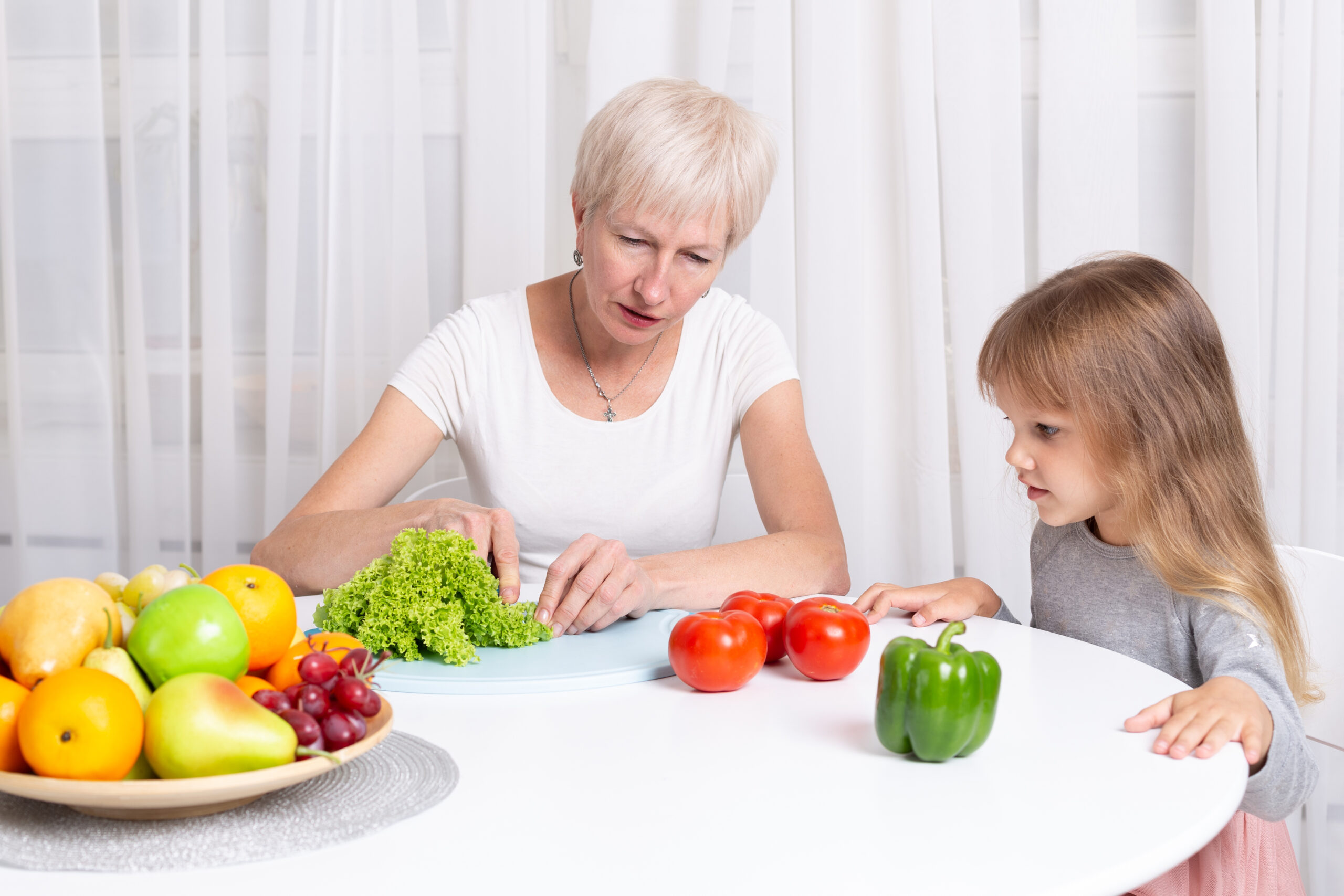 Yaşa ve Hastalıklara Özel Beslenme Önerileri